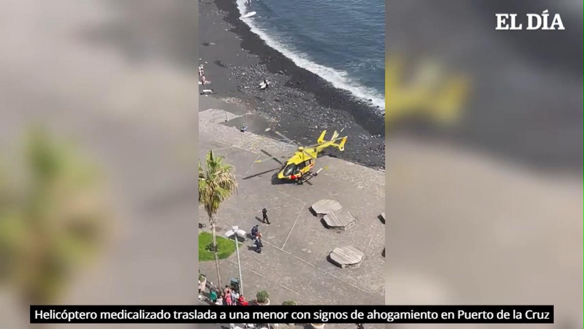 Helicóptero medicalizado traslada a una menor con signos de ahogamiento en Puerto de la Cruz