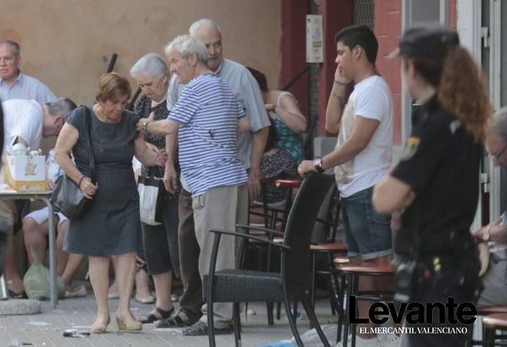 Una fallecida y 16 heridos al estrellarse una moto contra una terraza en Benicalap