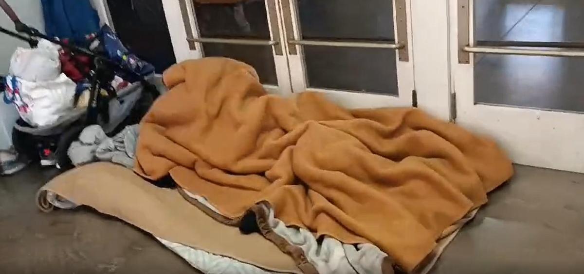 Lestació dautobusos, un refugi quan has de dormir en ple hivern al carrer a Manresa