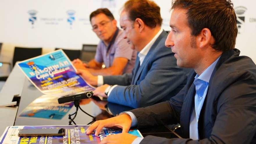 César Reboredo, José Crespo y Bruno López, ayer en la presentación. // Bernabé