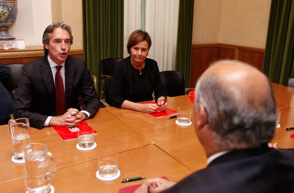 Visita a Gijón del Ministro de Fomento. Íñigo de la Serna