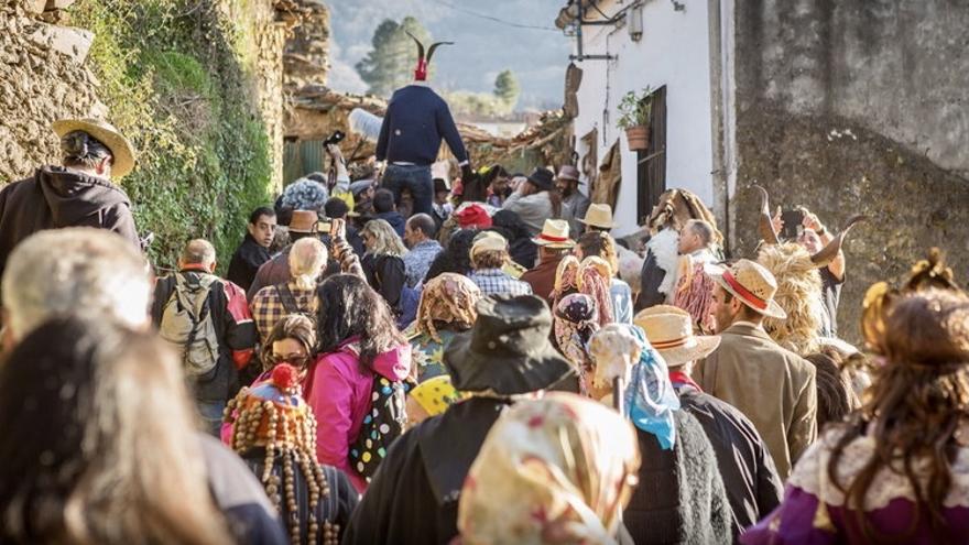 Anárquico, rompedor y desenfadado, así es el Carnaval de Las Hurdes.