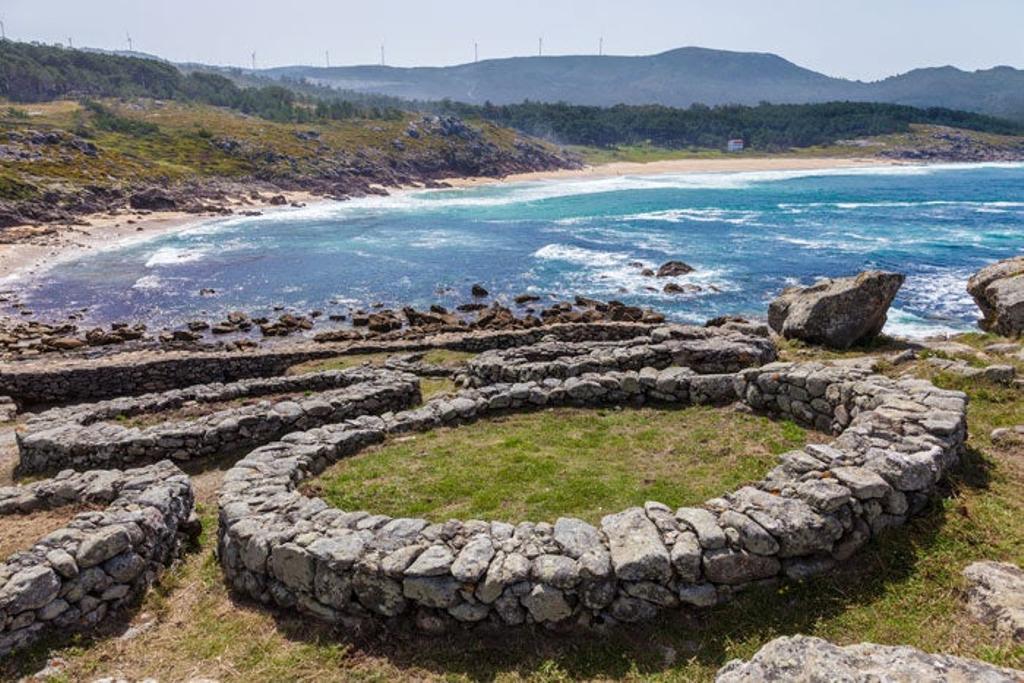 La Playa Salvaje y Nudista De Galicia Donde Podr s Acampar Entre Los la-playa-salvaje-y-nudista-de-galicia-donde-podr-s-acampar-entre-los