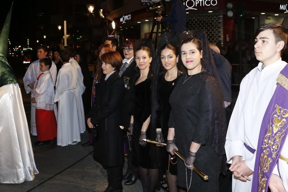 La Esperanza y el Cristo de la Caída protagonizaron el Encuentro en la Vía Doloresa de la Semana Santa de Torrevieja