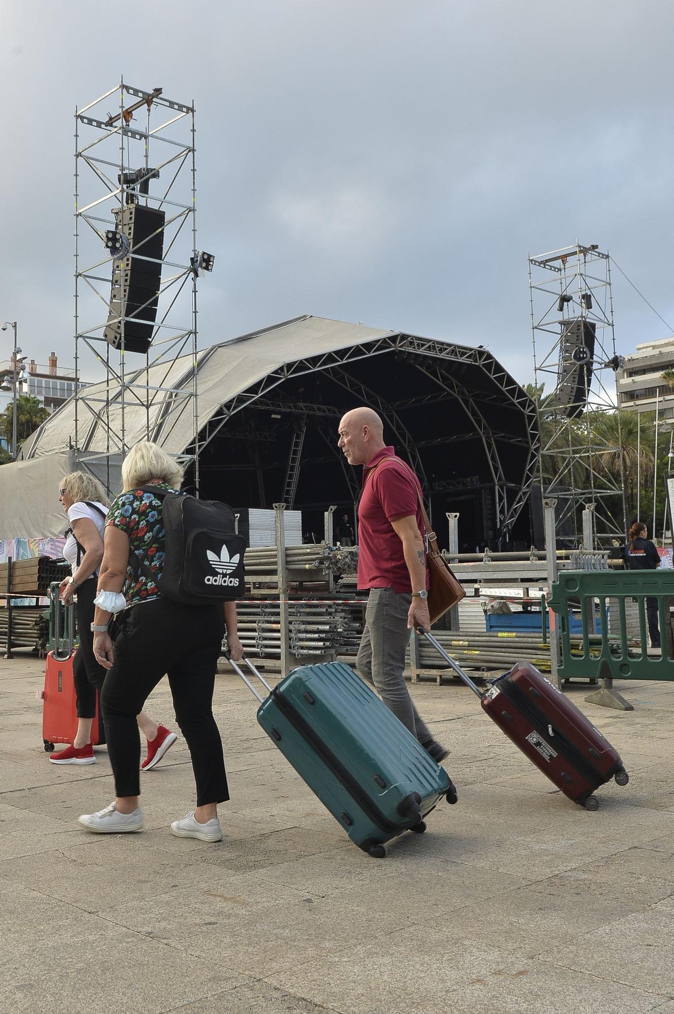 Montaje de los escenarios del Womad