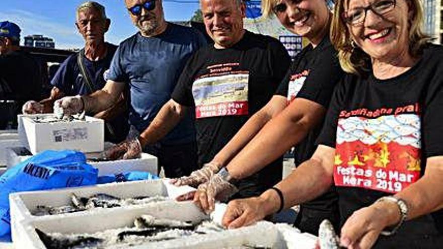 Mera celebra sus fiestas con sardinas