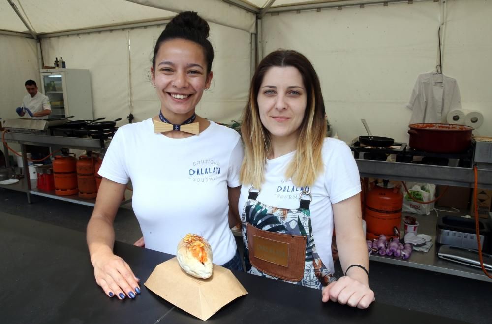 Las tapas de pescado reinan en Vigo en el marco del SeaFest. // Marta G. Brea