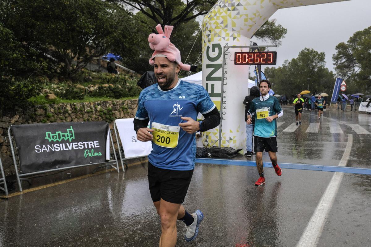 Toni Mercadal Roldán (Joan Comes)  y María del Mar González, fueron los ganadores de la FNG San Silvestre Palma