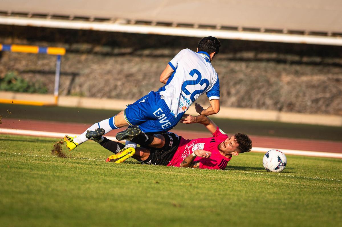 Partido de pretemporada: CD Marino-CD Tenerife