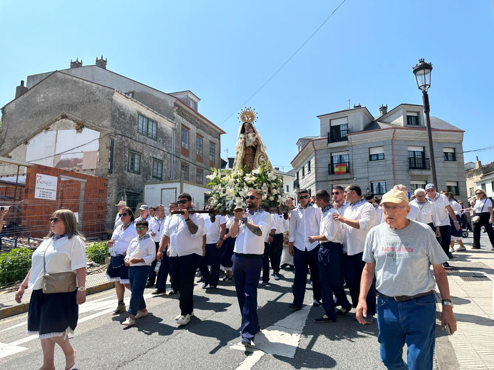 EN IMÁGENES: La procesión de la virgen del Carmen en Tapia de Casariego