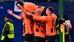 Shakhtar - FC Barcelona: El gol de Danylo Sikan