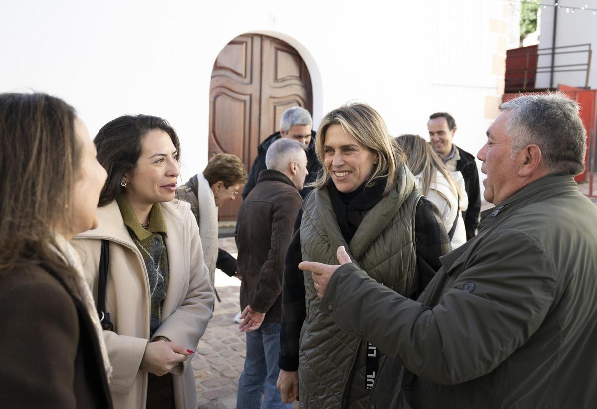 Marta Barrachina durante la visita a Veo.