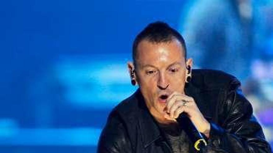 Aparece ahorcado Chester Bennington, de &quot;Linkin Park&quot;