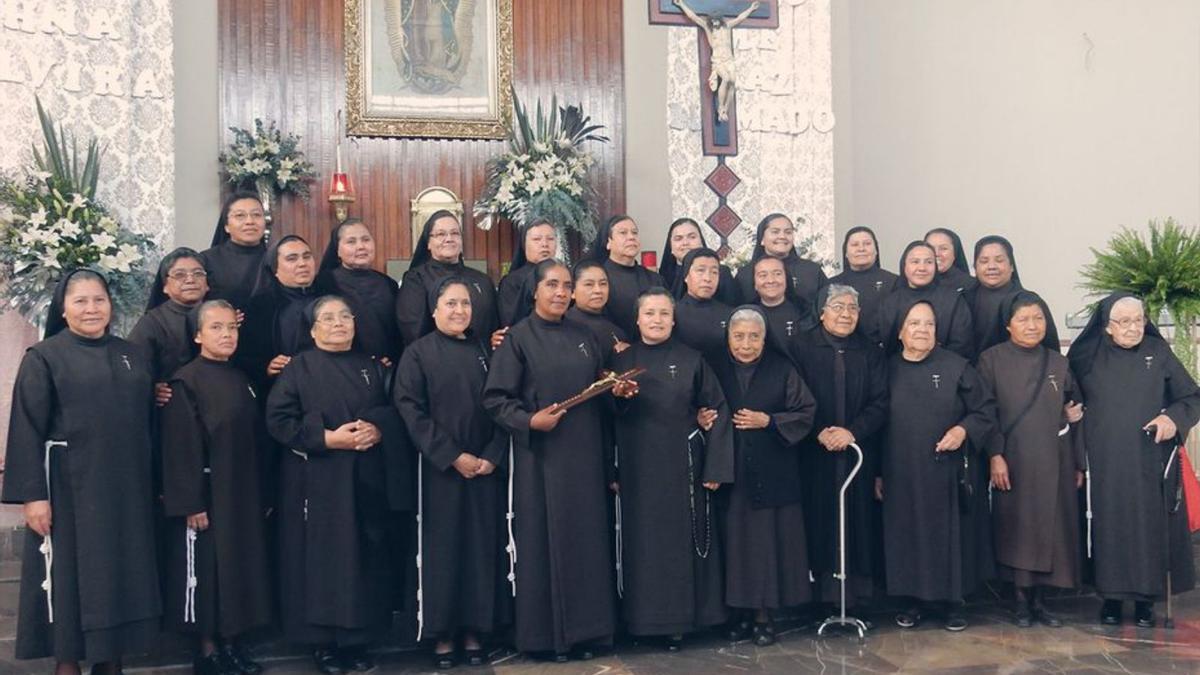 Foto de familia de las religiosas mexicanas. | MNSR