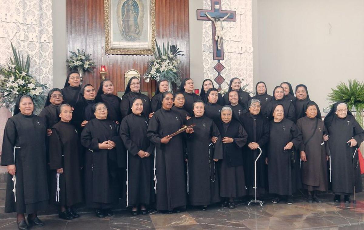 Foto de familia de las religiosas mexicanas. | MNSR