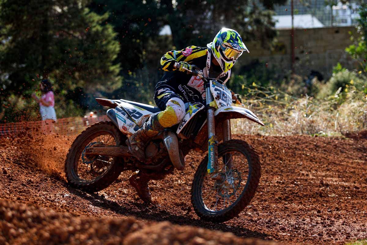 Motocross para valientes en Santa Eulària