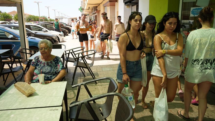 Una mezcla generacional en la Burriana del Arenal Sound