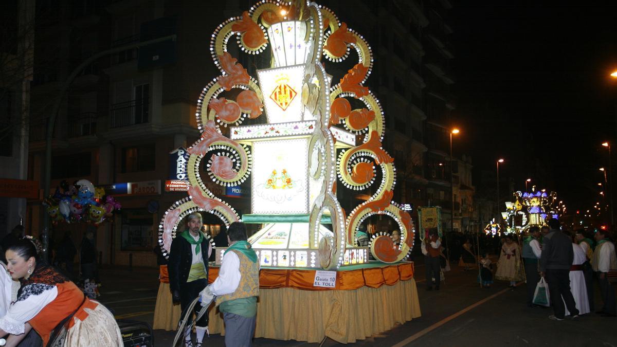 Imagen de archivo de la gaiata 10 El Toll en el desfile de gaiatas.