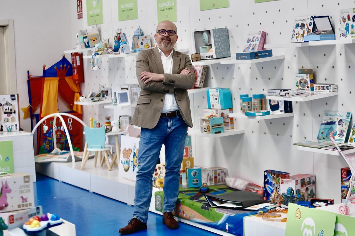 Ignacio Gaspar, en la sede de Toy Planet.