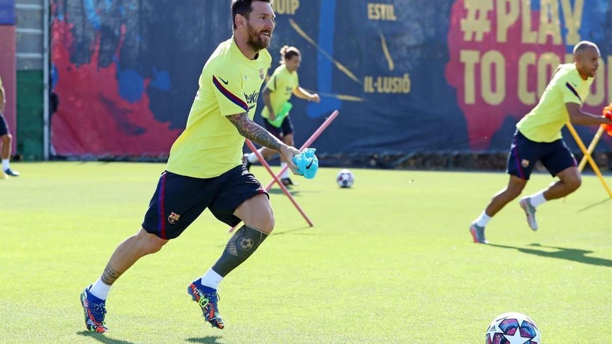 Leo Messi, en acción, en el entrenamiento del Barça previo al Nápoles