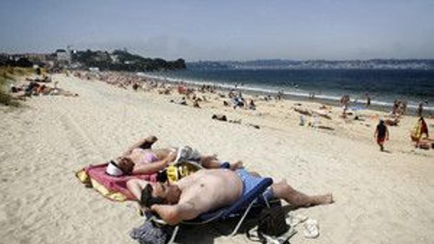 Alerta por calor en 37 provincias y temperaturas en torno a los 40 grados, especialmente en el interior