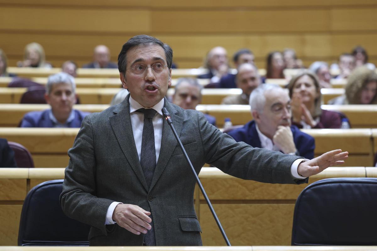 Albares señala que Aznar sale en los papeles de Epstein al pedir el PP explicaciones sobre Zapatero.