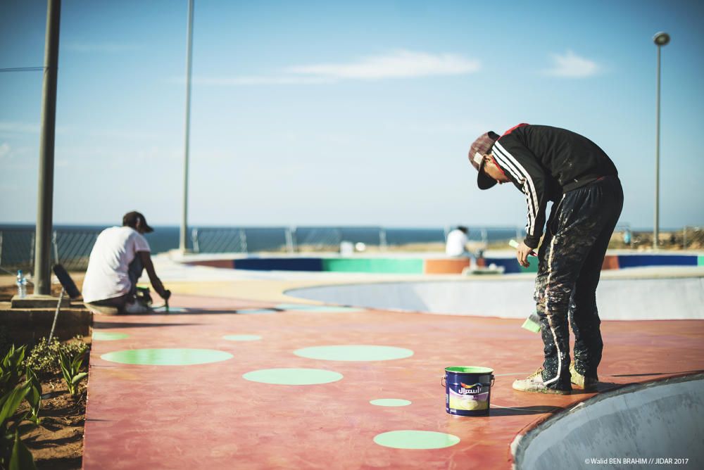 Intervención del alicantino Antonyo Marest en un parque de skate en Rabat