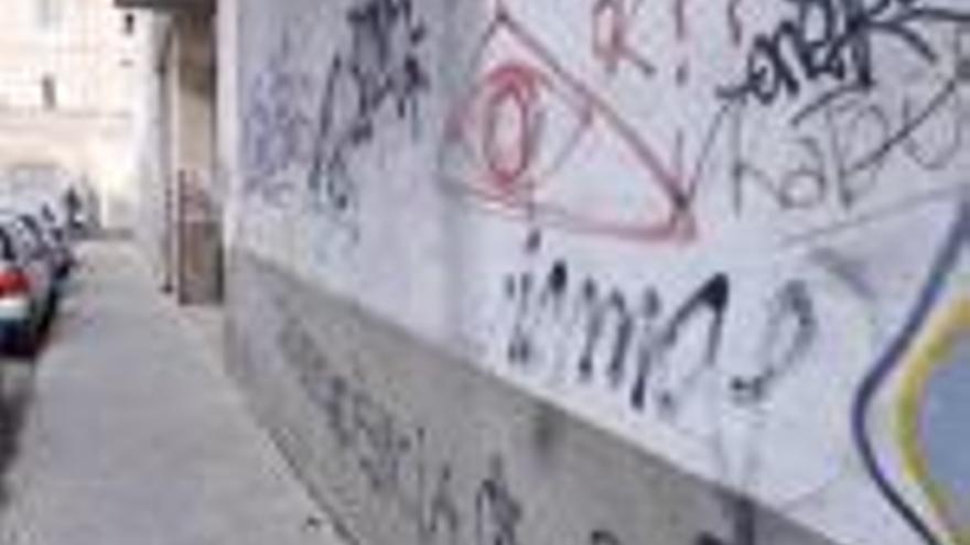 FCC netejarà els grafits del centre  de Girona per 135.000 euros l&#039;any