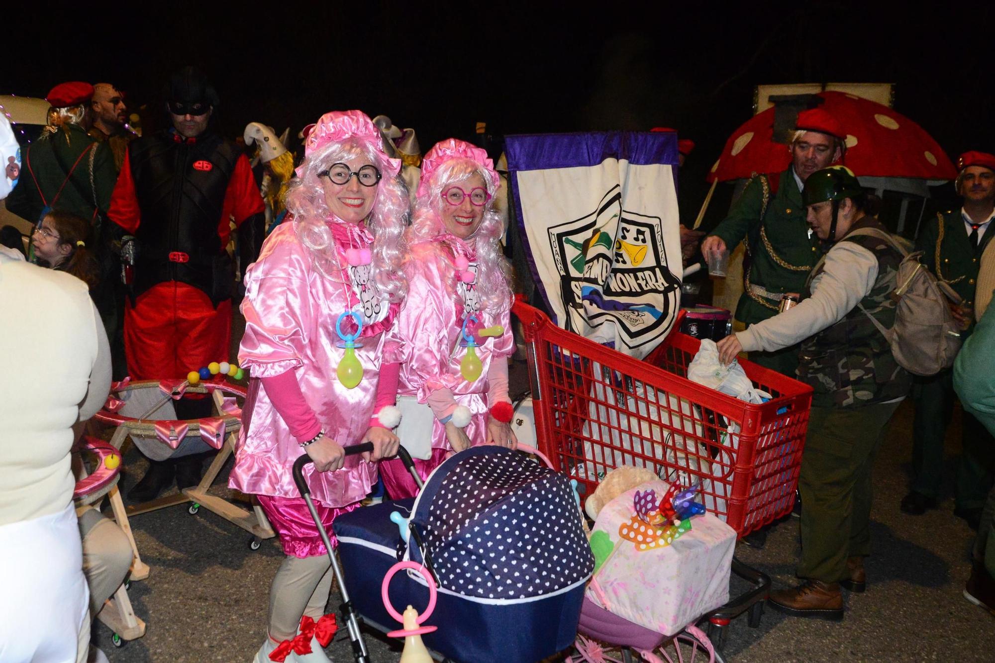 El Enterro da Sardiña nocturno en Moaña