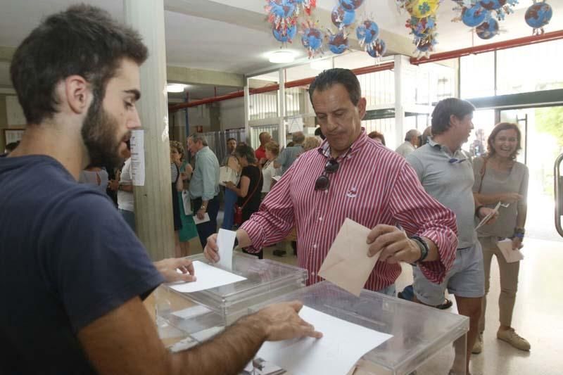 FOTOGALERÍA / Los cordobeses votan