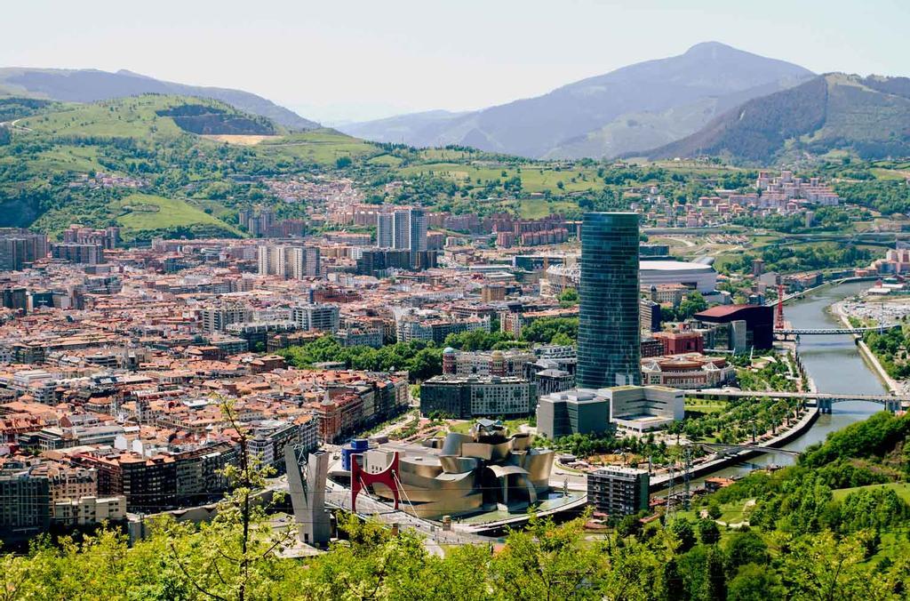 Vista panorámica de Bilbao (España)