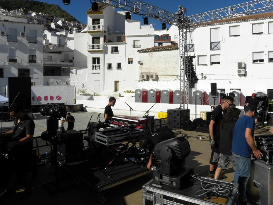 Las calles de Ojén, preparadas para el inicio de los conciertos