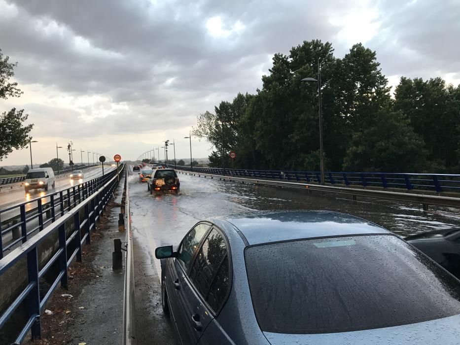 El Puente Nuevo, anegado