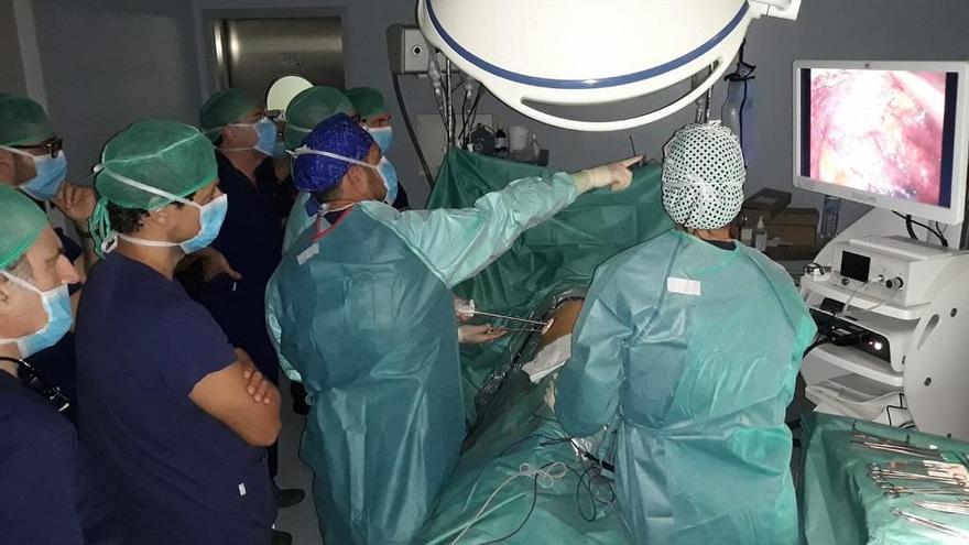 El Hospital Quirónsalud Málaga forma a especialistas en cirugía torácica uniportal