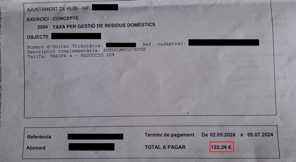 Un recibo municipal de la gestión de residuos de 2024 en Rubí. En rojo, el valor a pagar en 2024 / EL PERIÓDICO