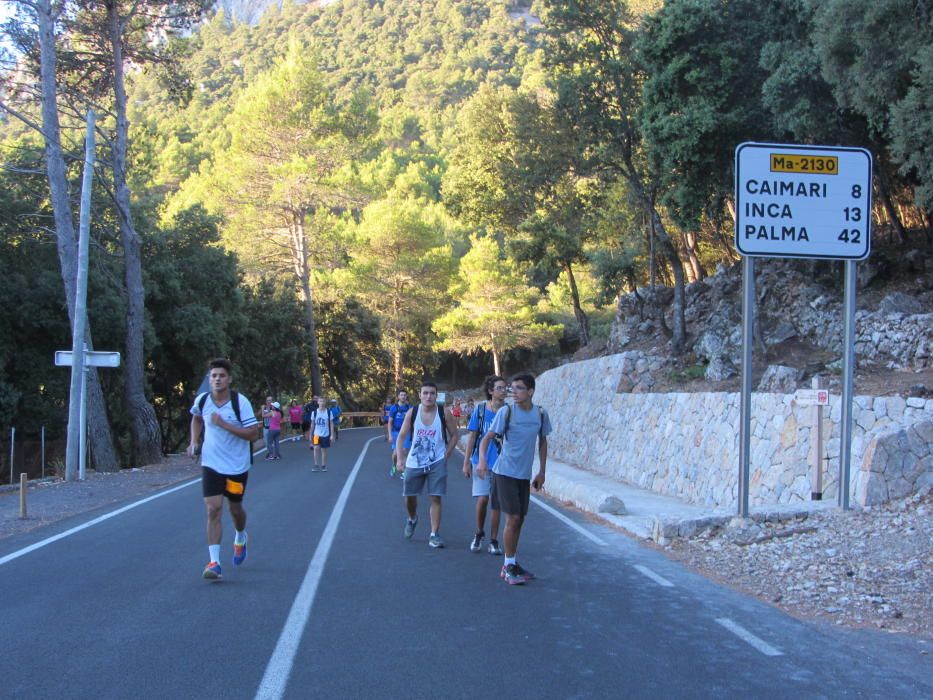 43 edición de la marcha Des Güell a Lluc a peu