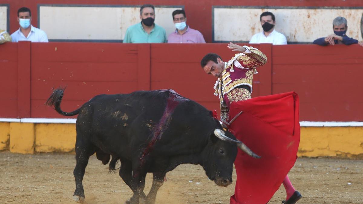 Cuatro orejas para Enrique Ponce y Curro Díaz en Cabra