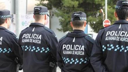 Detenido un radioaficionado por espiar a la Policía de Alhama con un walkie- talkie - La Opinión de Murcia