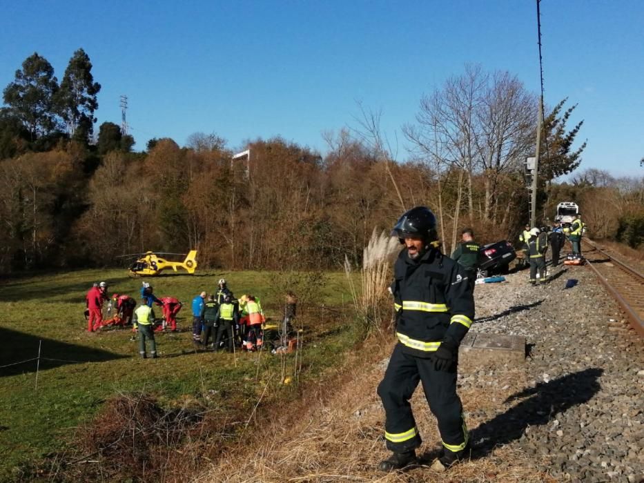 Suceso en Llanes: Un tren arrolla a un coche