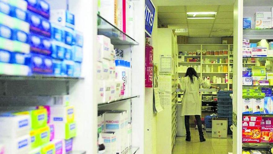 El Govern aleja las farmacias de guardia de Santa Eulària y obligará a ir hasta Sant Carles o Cala Llonga