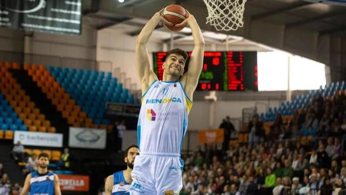 Stoilov, durante su etapa en el Menorca.