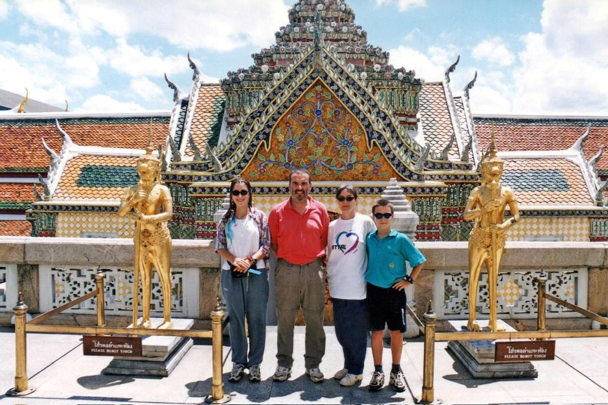 Mayte Galindo y Enric Moreno en sus viajes por el mundo. Mayte Galindo y Enric Moreno en sus viajes por el mundo.