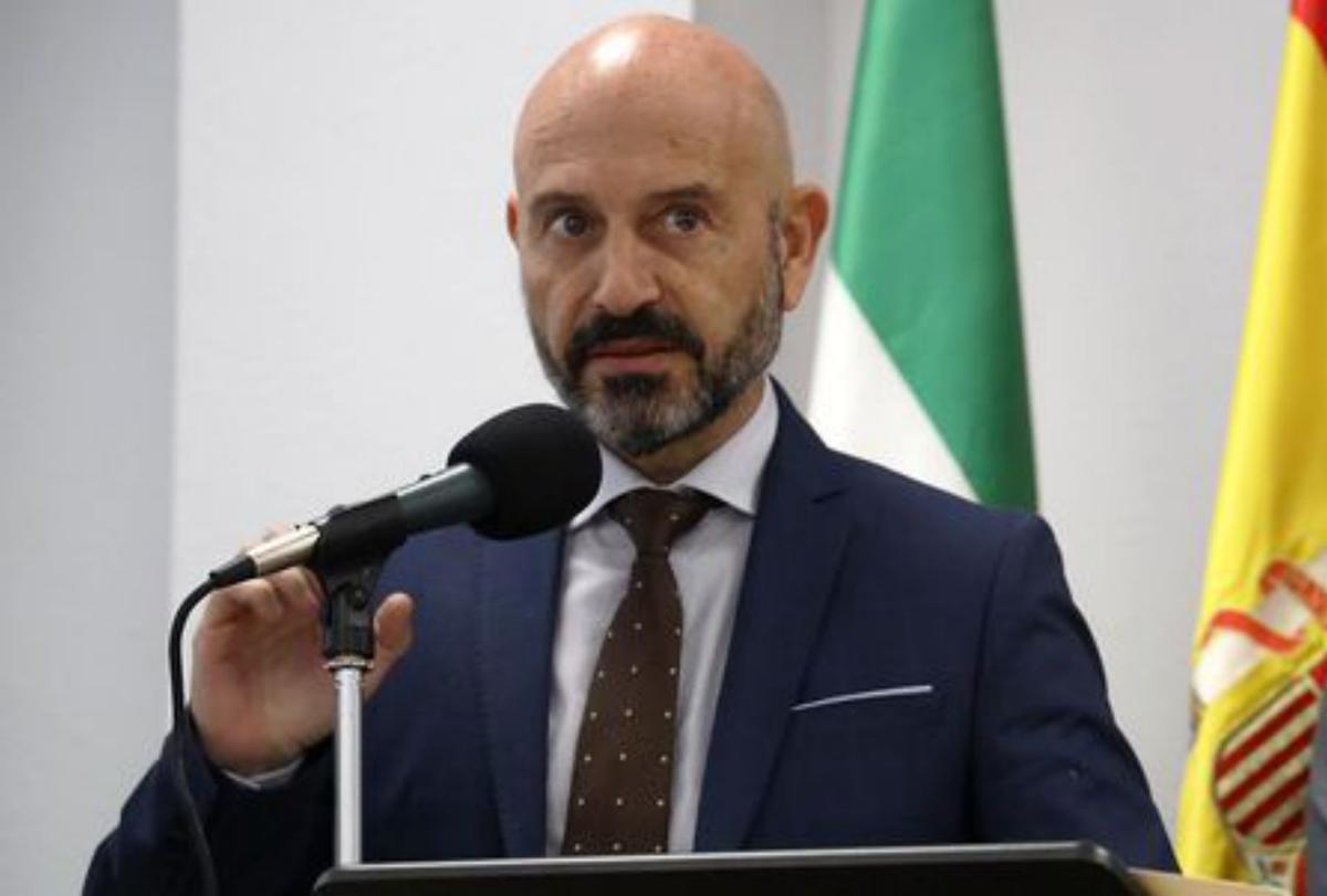 El subdelegado, Javier Salas. | L. O.