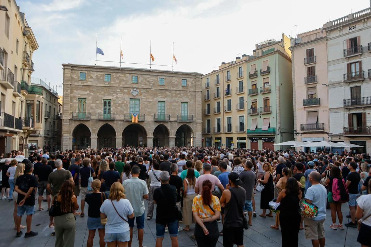Concentració a Manresa contra la mort violenta de Carles Vilajosana Concentració a Manresa contra la mort violenta de Carles Vilajosana
