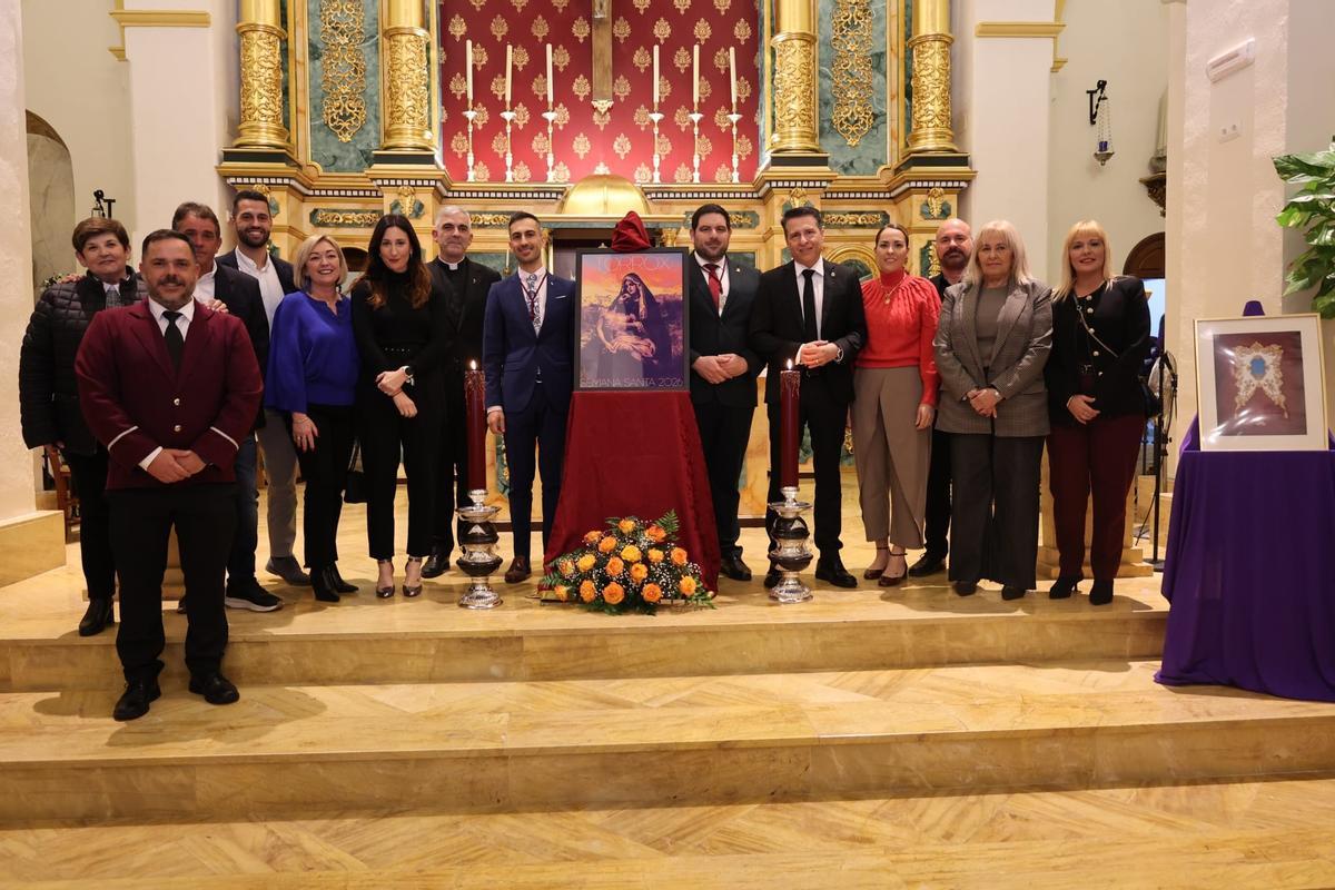El cartel de la Semana Santa de Torrox se ha presentado en la iglesia de Nuestra Señora de la Encarnación.