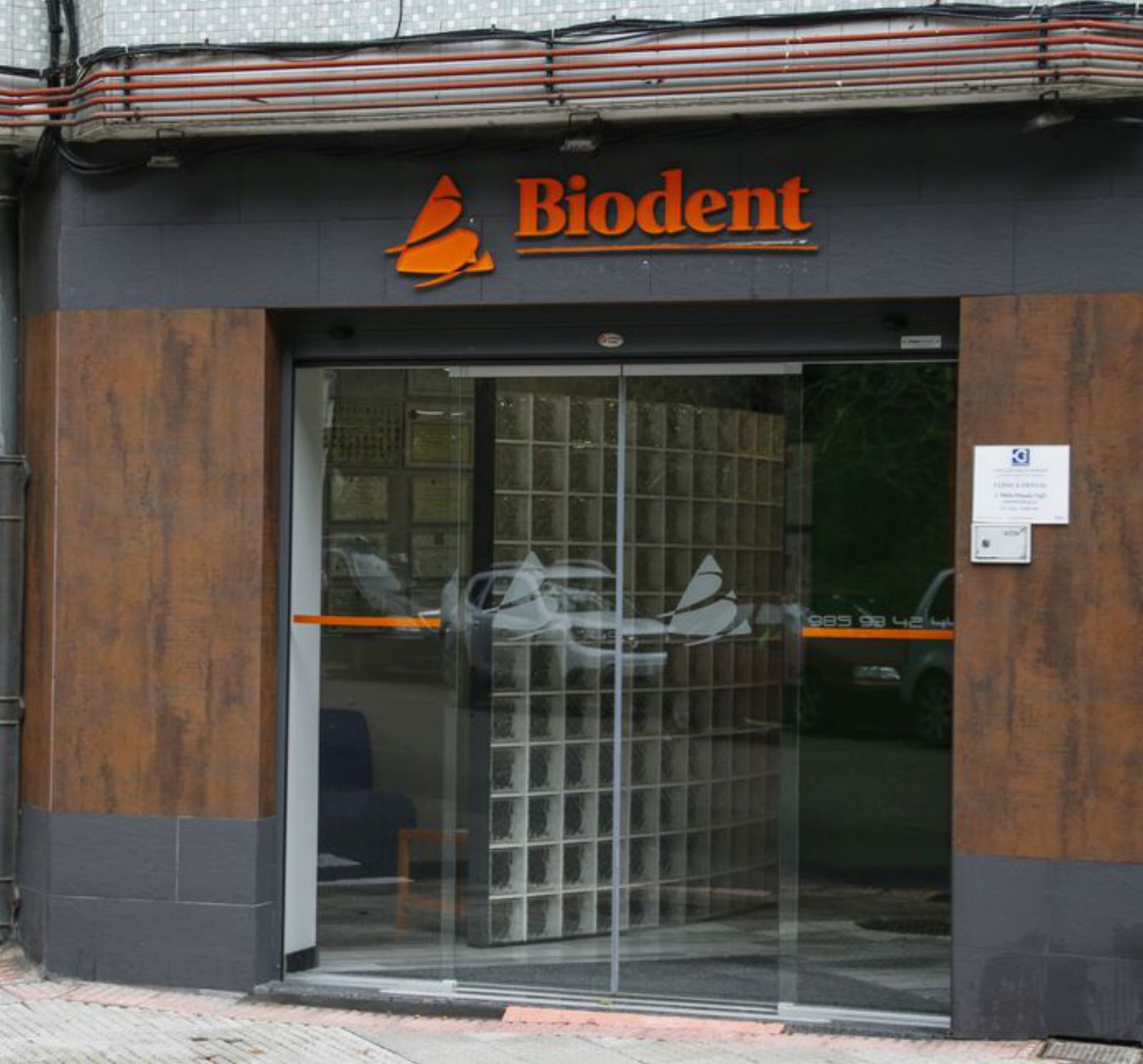 Exterior de Biodent. 