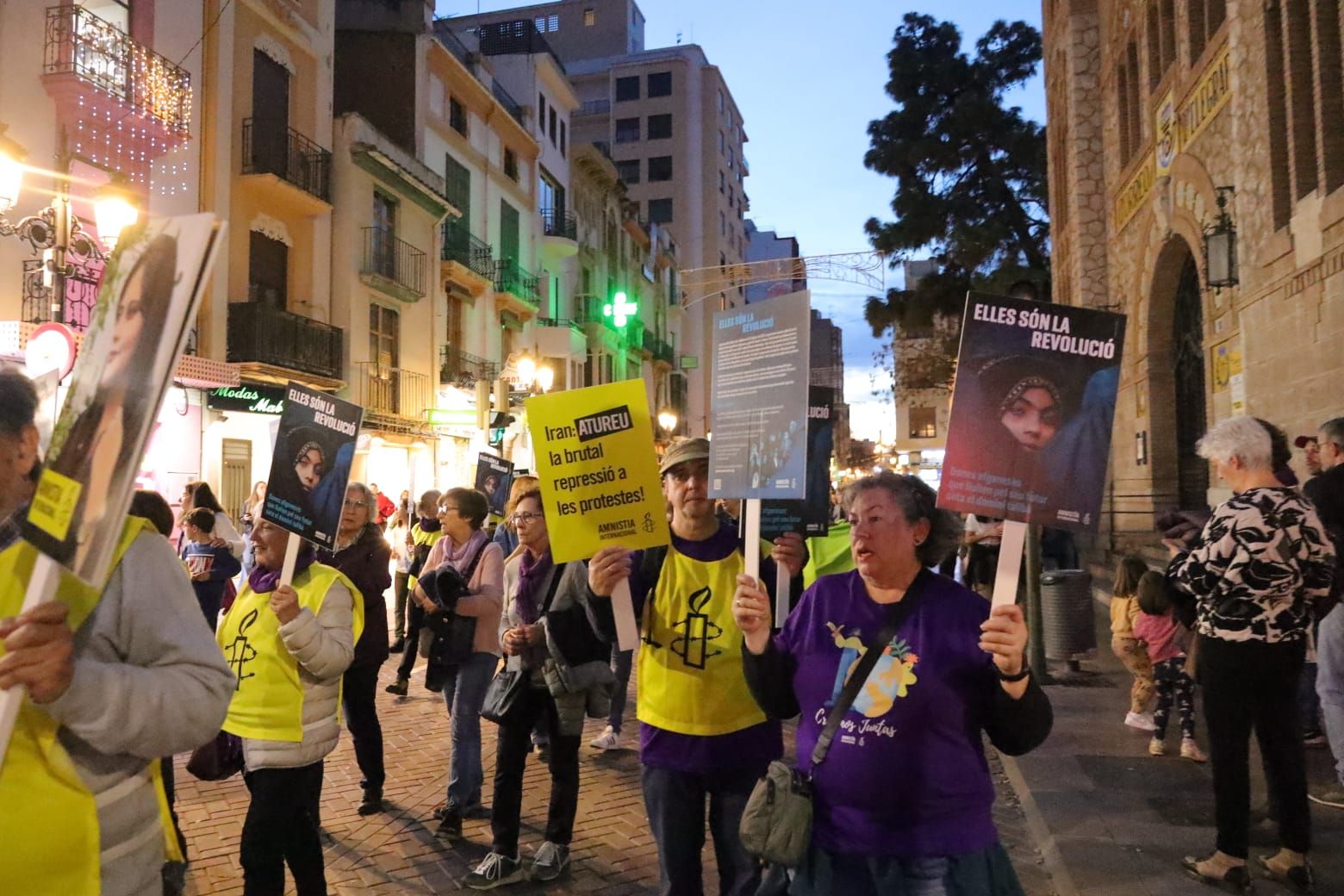 Las mejores imágenes de la manifestación del 8-M en Castellón