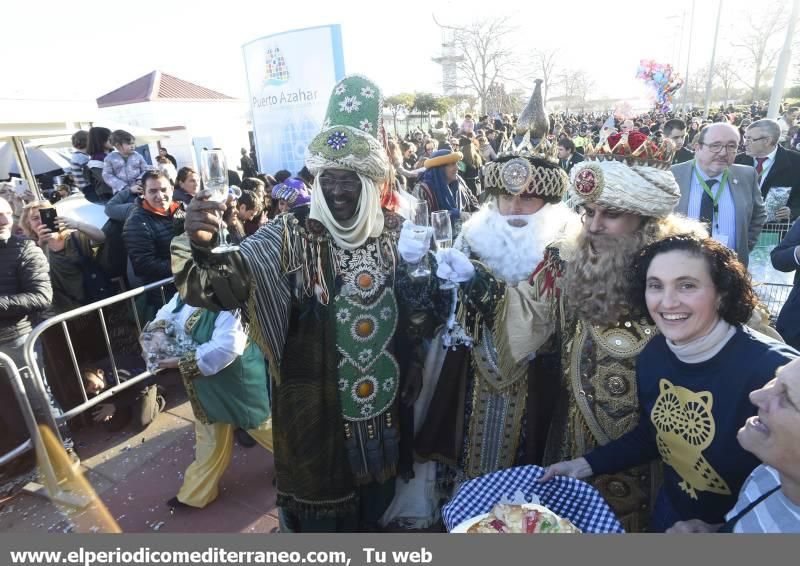 Los Reyes Magos reparten regalos en la provincia