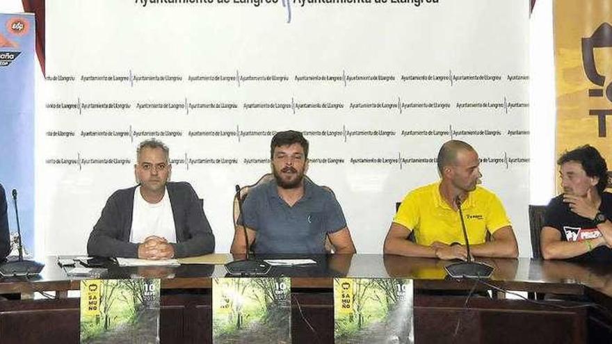 Por la izquierda, Guillermo Laine, Juanjo Corujo, Luis Baragaño, Enrique Saavedra y Santi Obaya, en la presentación de la prueba.