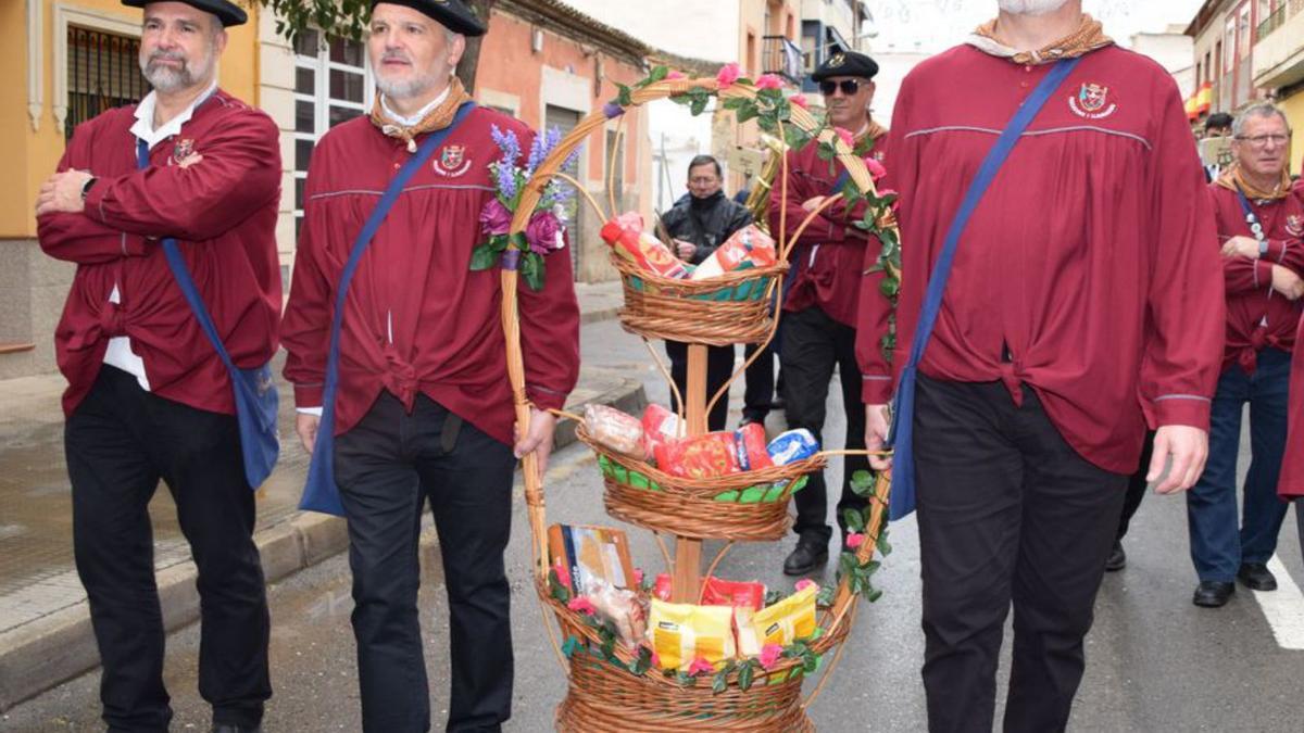 Los Moros y Cristianos vuelven con ganas a Villafranqueza 